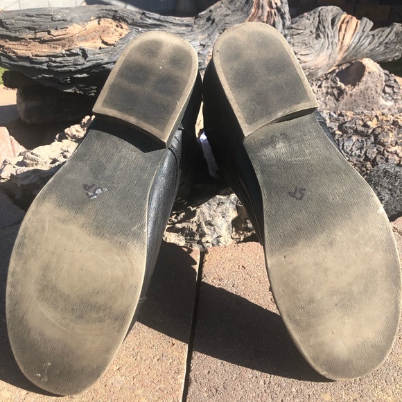 Black Faux Leather Lace-up Combat Moto Boots, w/cool turquoise lined Back Zipper - Picture 7 of 16